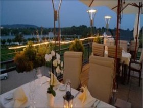 Naeglers Fine Lounge Hotel