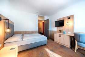 Plaza Hotel & Living Frankfurt