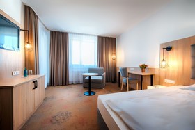 Plaza Hotel & Living Frankfurt