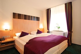 Star-Apart Hansa Hotel