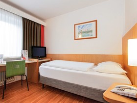Saar City Hotel