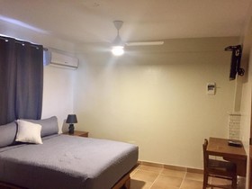 Aparta Hotel Yamili