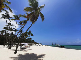 Coral Suites Beach Club & Spa