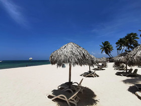 Coral Suites Beach Club & Spa