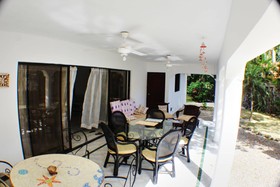 B&B Pavillion