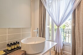 Gòtic by The 5ve Soul