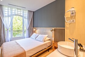 Gòtic by The 5ve Soul