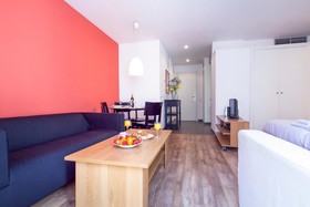Inside-BCN Apartments Sants