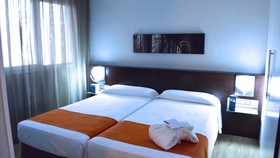 Atenea Rekord Suites