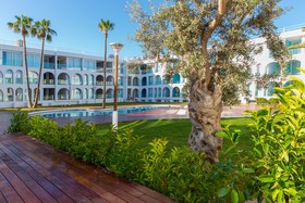 Ebano Hotel Apartments & Spa