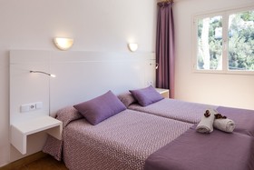 Aparthotel Puerto Cala Vadella