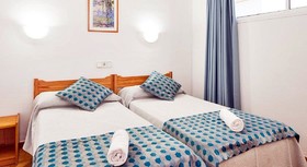 Aparthotel Puerto Cala Vadella