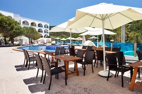 Aparthotel Puerto Cala Vadella