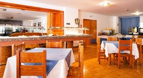 Aparthotel Puerto Cala Vadella