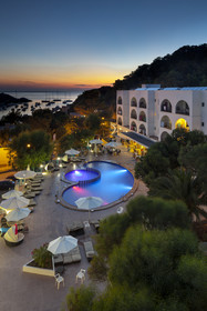 Aparthotel Puerto Cala Vadella