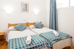 Aparthotel Puerto Cala Vadella