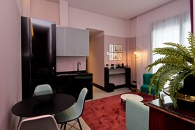 Amor de Dios 17 Boutique Hotel