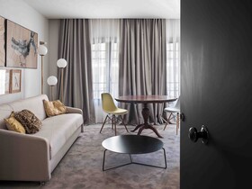 Amor de Dios 17 Boutique Hotel