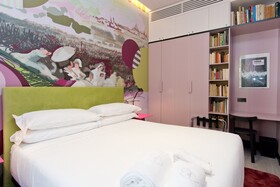 Amor de Dios 17 Boutique Hotel