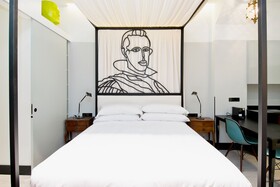 Amor de Dios 17 Boutique Hotel