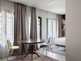 Amor de Dios 17 Boutique Hotel