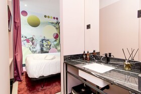 Amor de Dios 17 Boutique Hotel