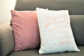 Hellenhost - Gran Vía