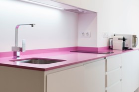 Hellenhost - Gran Vía