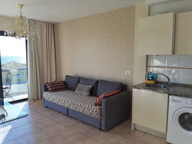 Las Vistas Apartments
