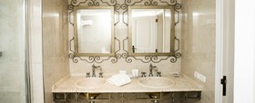 Flamingo Suites