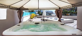 Flamingo Suites