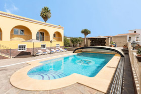 Luxury Villa Benahoare