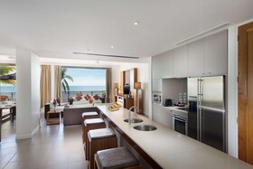 Hilton Fiji Beach Resort & Spa