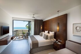 Hilton Fiji Beach Resort & Spa