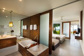 Hilton Fiji Beach Resort & Spa