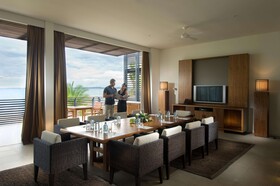 Hilton Fiji Beach Resort & Spa
