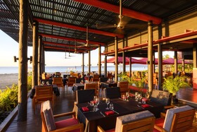 Hilton Fiji Beach Resort & Spa