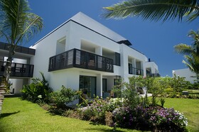 Hilton Fiji Beach Resort & Spa