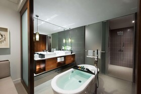 Hilton Fiji Beach Resort & Spa