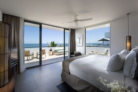 Hilton Fiji Beach Resort & Spa