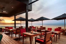Hilton Fiji Beach Resort & Spa