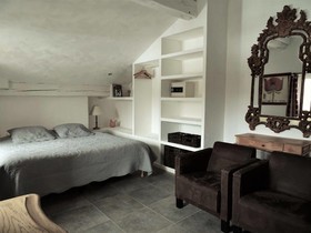 Auberge De La Poulcière