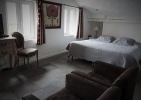 Auberge De La Poulcière