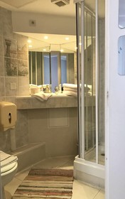 Hostel Meyerbeer Beach