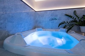Splendid Hotel & Spa
