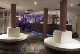 Hotel The Originals Évreux Nord Acadine