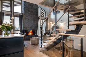 Yellowstone Lodge
