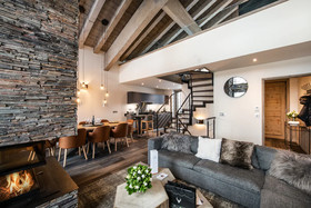 Yellowstone Lodge