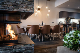 Yellowstone Lodge