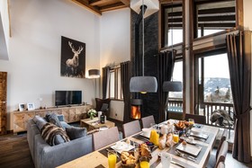 Yellowstone Lodge